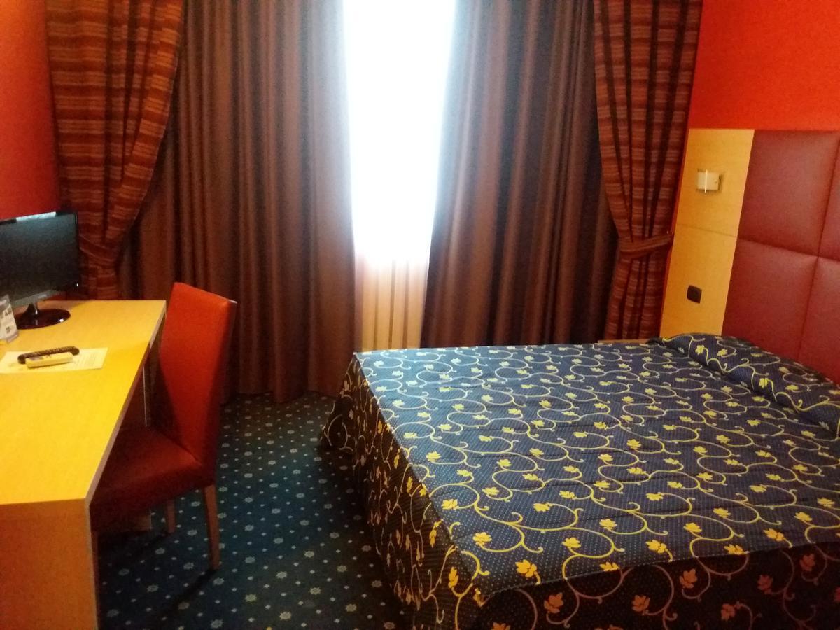 Hotel Panorama Cambiano Kültér fotó