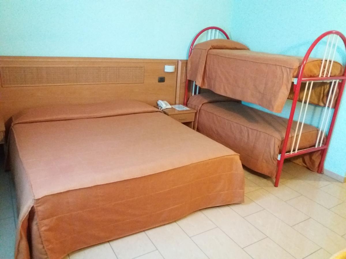 Hotel Panorama Cambiano Kültér fotó