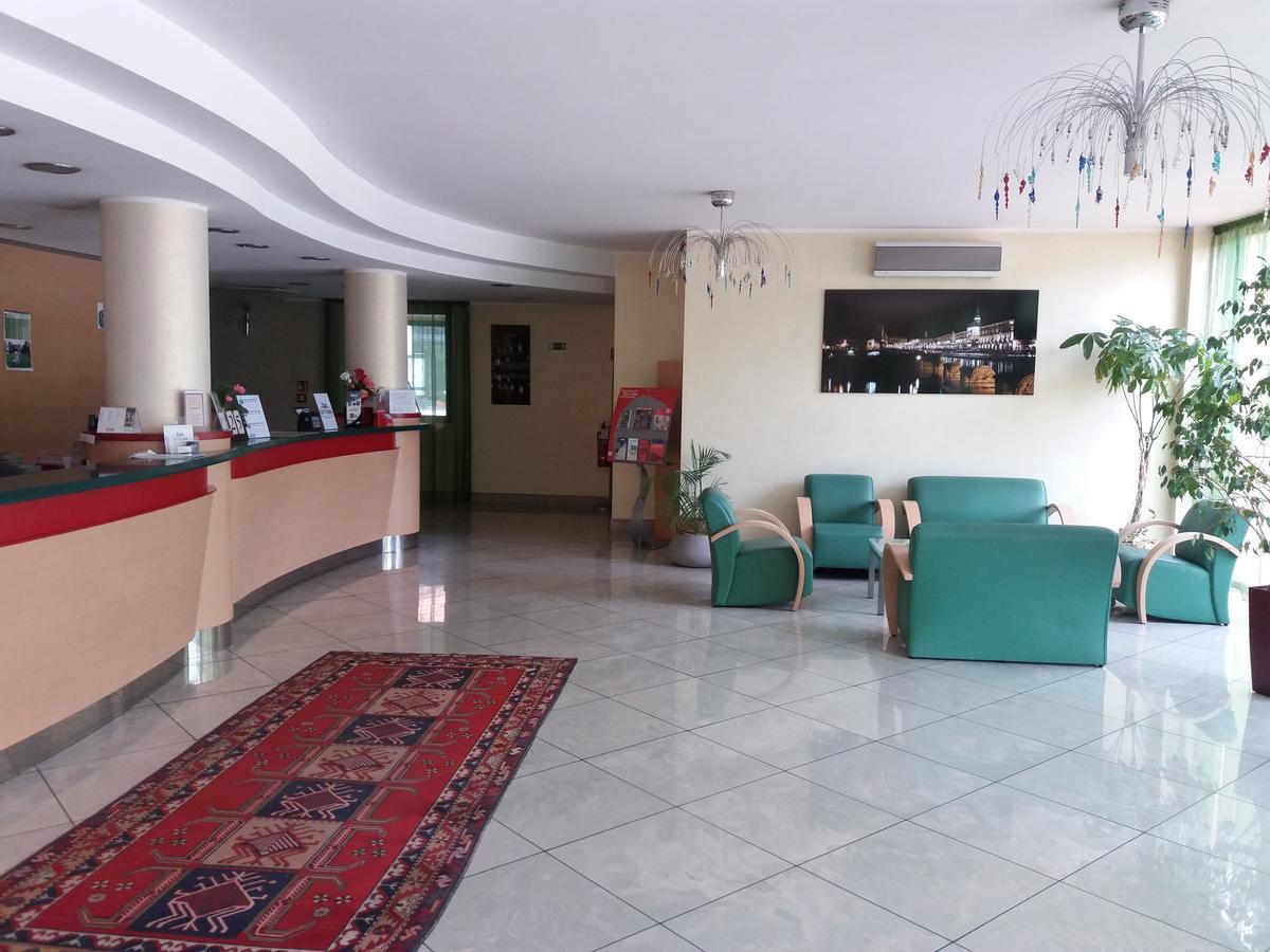 Hotel Panorama Cambiano Kültér fotó